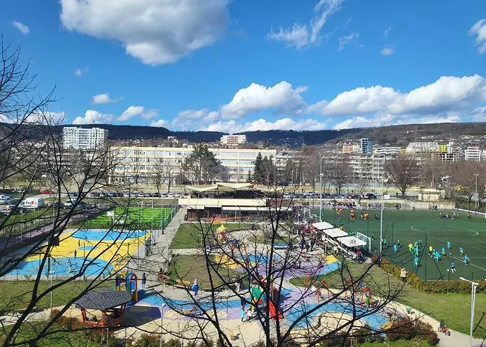 Bright Apartament Warna